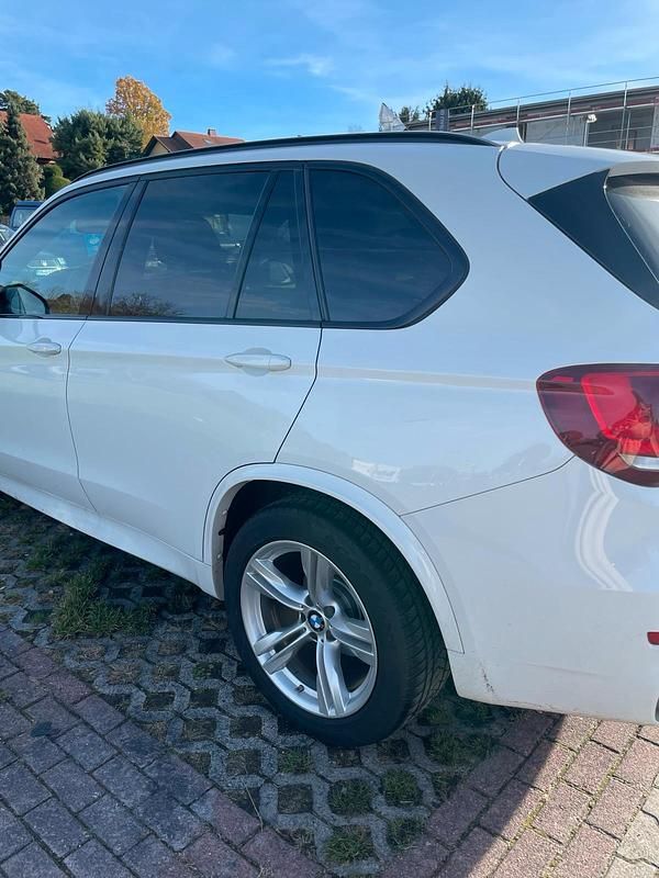 Gebraucht BMW X5 Sport Line 258 PS (189 kW) 2017 Weiß SUV