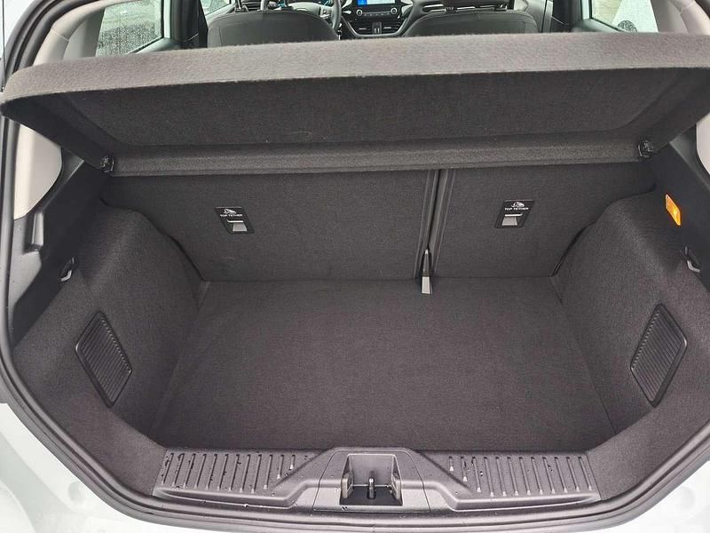 Gebraucht Ford Fiesta 75 PS (55 kW) 2020 Weiß Kleinwagen