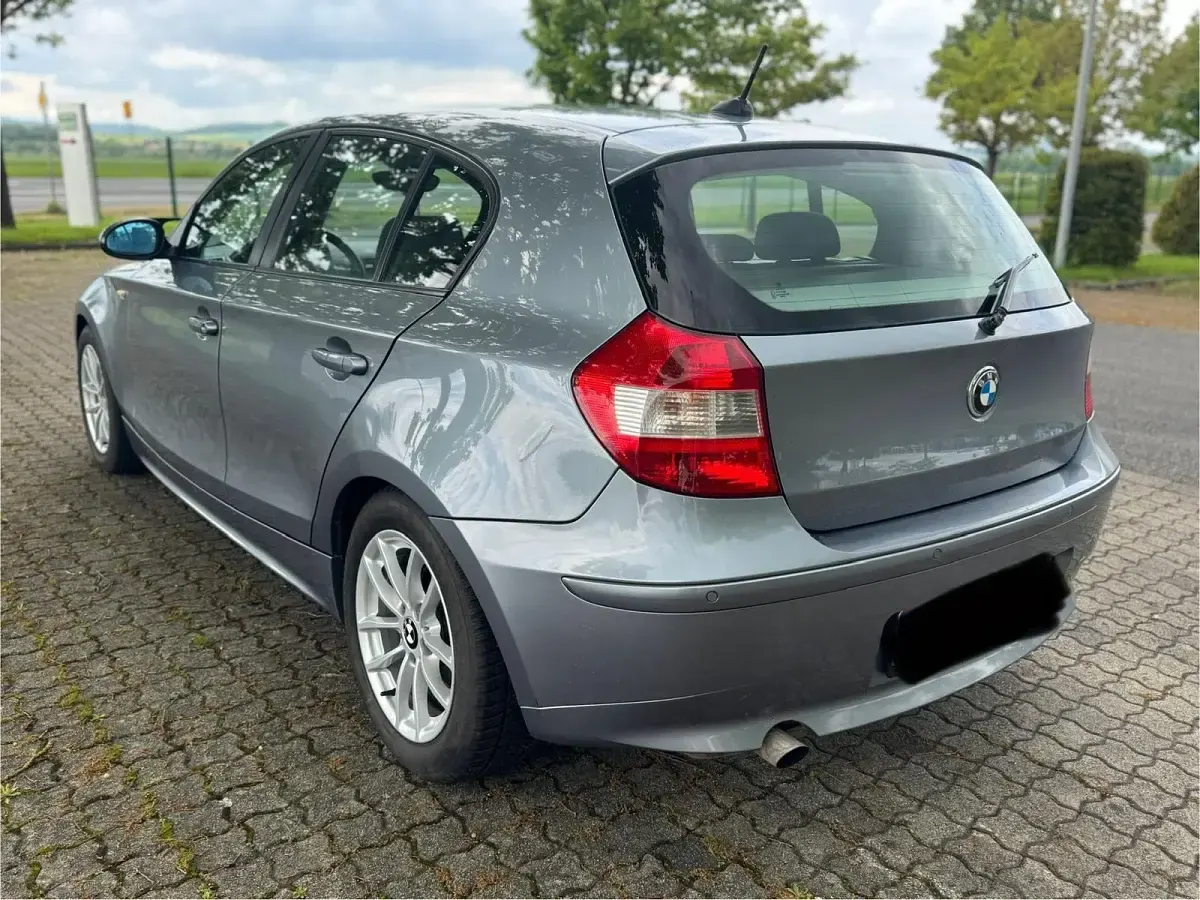 Gebraucht BMW 120 150 PS (110 kW) 2005 Grau Kleinwagen