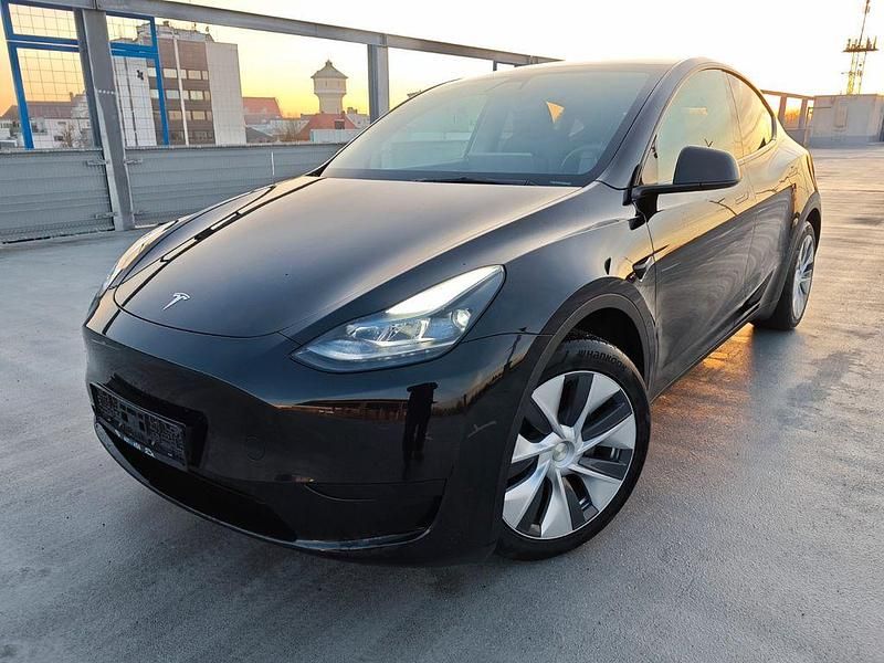 Gebraucht Tesla Model Y Standard Range 255 kW (347 PS) 2022 Schwarz SUV