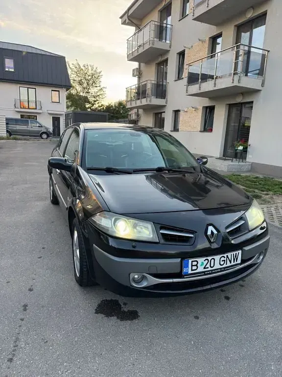 Gebraucht Renault Mégane III Dynamique 110 PS (80 kW) 2009 Grau Limousine