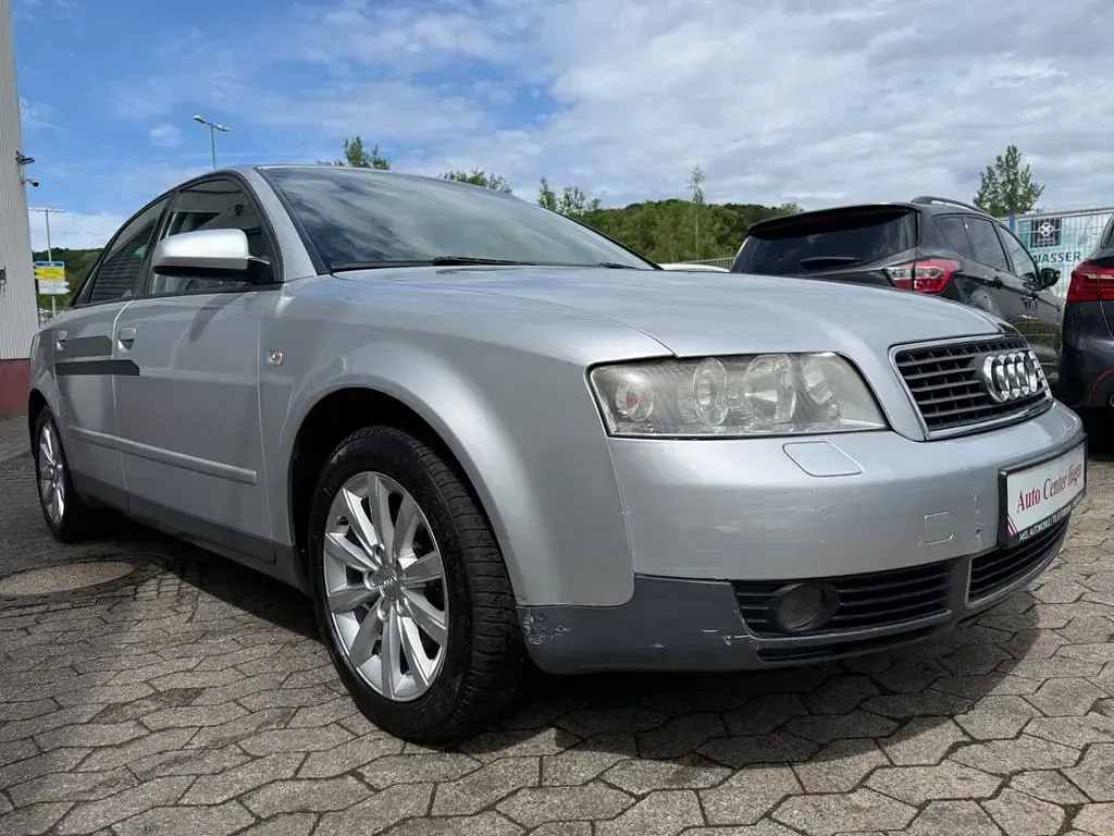 Gebraucht Audi A4 131 PS (96 kW) 2001 Silber Limousine