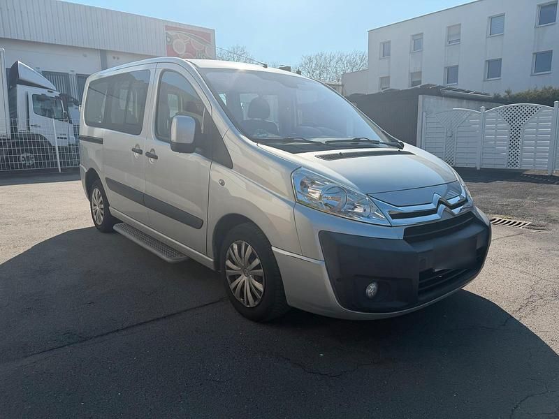 Gebraucht Citroën Jumpy 128 PS (94 kW) 2014 Silber Van / Kleinbus