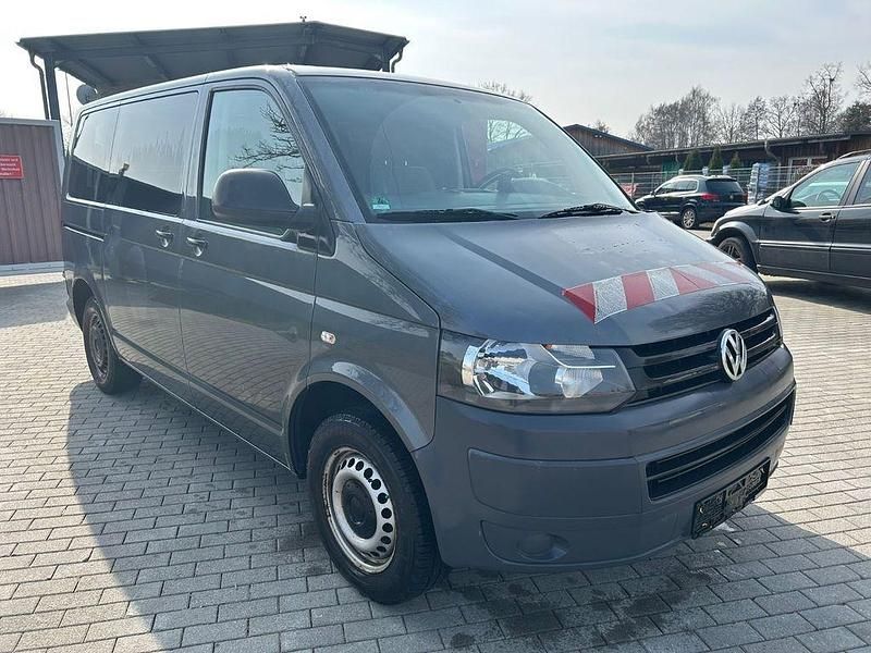 Gebraucht VW Transporter 102 PS (75 kW) 2010 Grau Van
