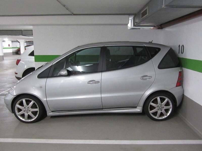 Silber Gebraucht 2002 Mercedes A210 AMG Van / Kleinbus | 2.900 € (Teuer) - Bild 1/4