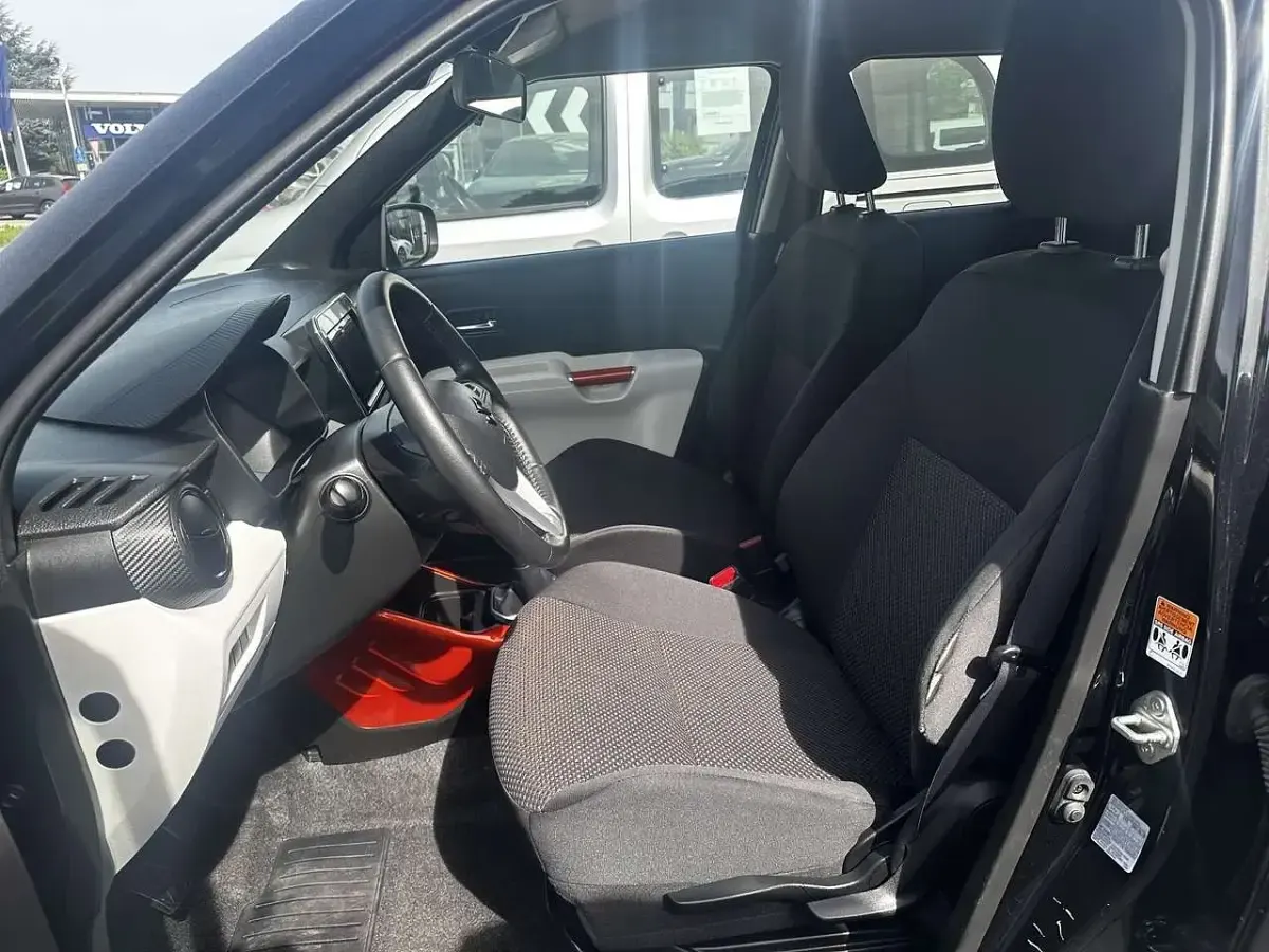 Gebraucht Suzuki Ignis Comfort+ 90 PS (66 kW) 2019 Schwarz SUV