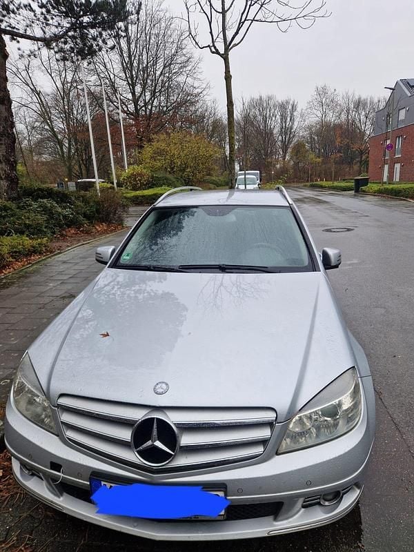 Silber Gebraucht 2011 Mercedes 220 Kombi | 3.500 € - Bild 1/4