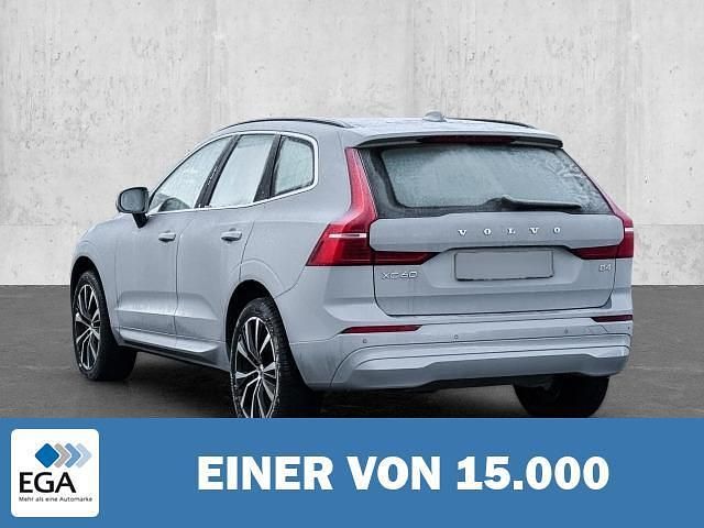 Gebraucht Volvo XC60 Core 197 PS (144 kW) 2023 Metallic SUV
