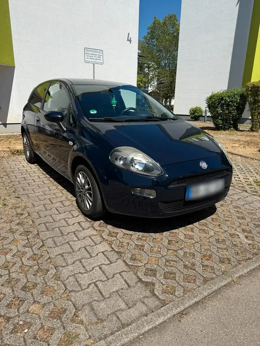 Gebraucht Fiat Punto Evo 105 PS (77 kW) 2012 Blau Kleinwagen