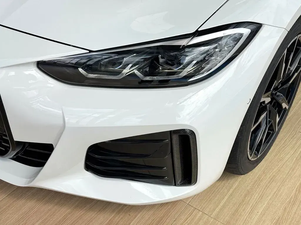Gebraucht BMW i4 Sport Line 400 kW (544 PS) 2023 Weiß Limousine