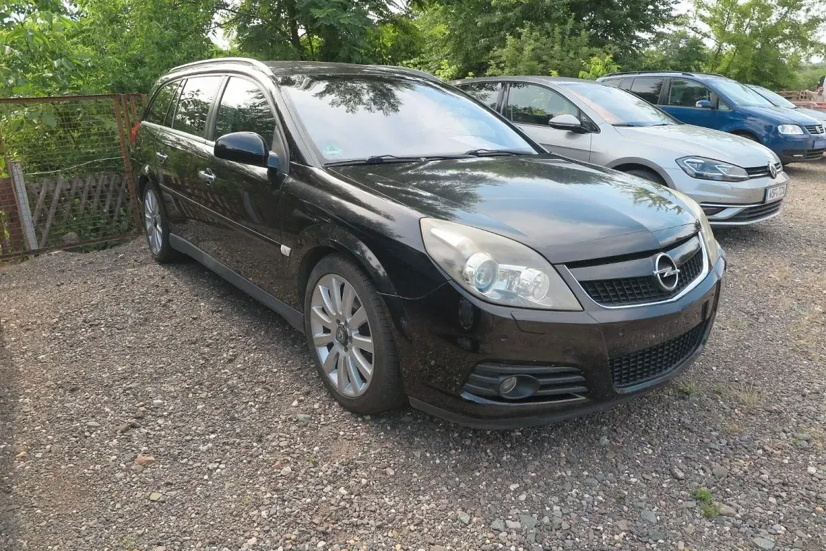 Gebraucht Opel Vectra 150 PS (110 kW) 2008 Schwarz Kombi