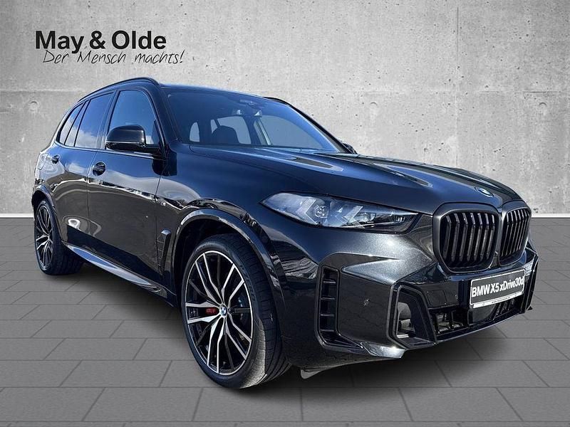 Neu BMW X5 Performance 298 PS (219 kW) 2026 Black sapphire metallic SUV