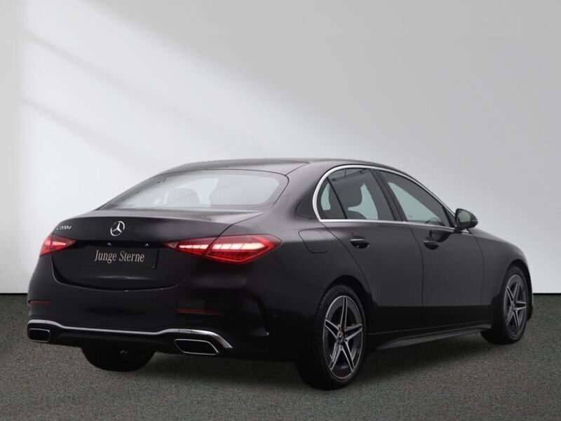 Gebraucht Mercedes C220 AMG 200 PS (147 kW) 2024 Schwarz Limousine