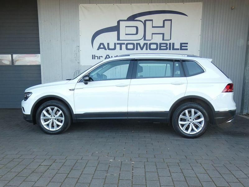 Weiß Gebraucht 2021 VW Tiguan Allspace Highline SUV | 28.990 € (Guter Preis) - Bild 1/4