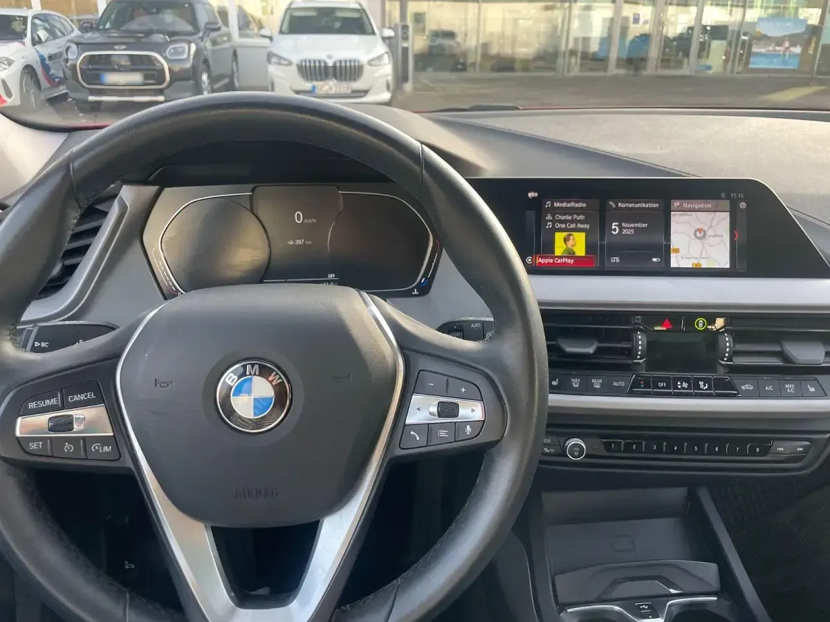 Gebraucht BMW 118 Advantage 140 PS (102 kW) 2020 Rot Kleinwagen