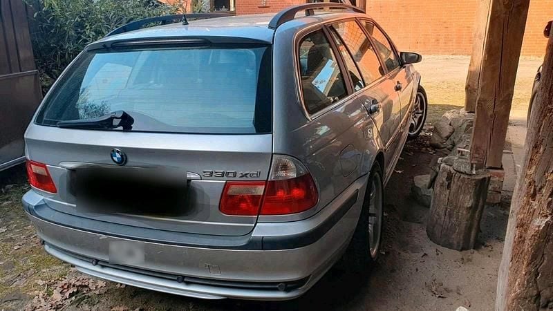 Gebraucht BMW 330 184 PS (135 kW) 2002 Silber Kombi