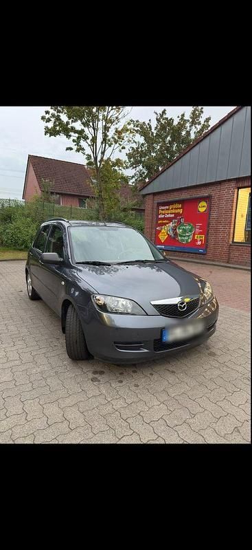 Grau Gebraucht 2003 Mazda 2 Exclusive Kleinwagen | 1.499 € (Guter Preis) - Bild 1/4