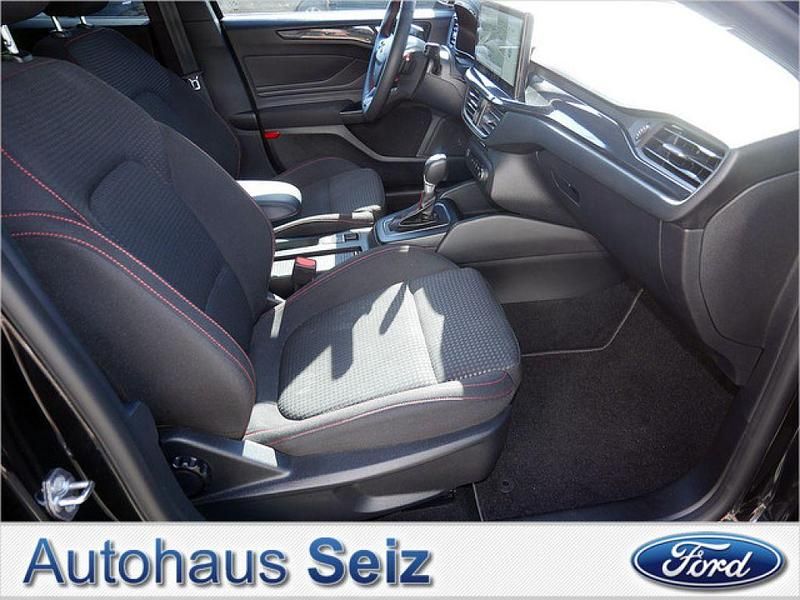 Gebraucht Ford Focus ST-Line 125 PS (91 kW) 2022 Schwarz (metallic) Kombi