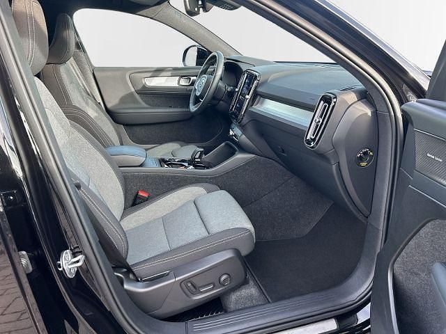 Gebraucht Volvo XC40 Plus 163 PS (119 kW) 2025 Schwarz SUV