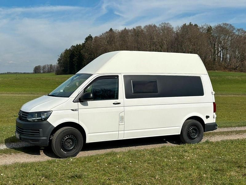 Second-hand VW Transporter 150 CP (110 kW) 2017 Alb Van