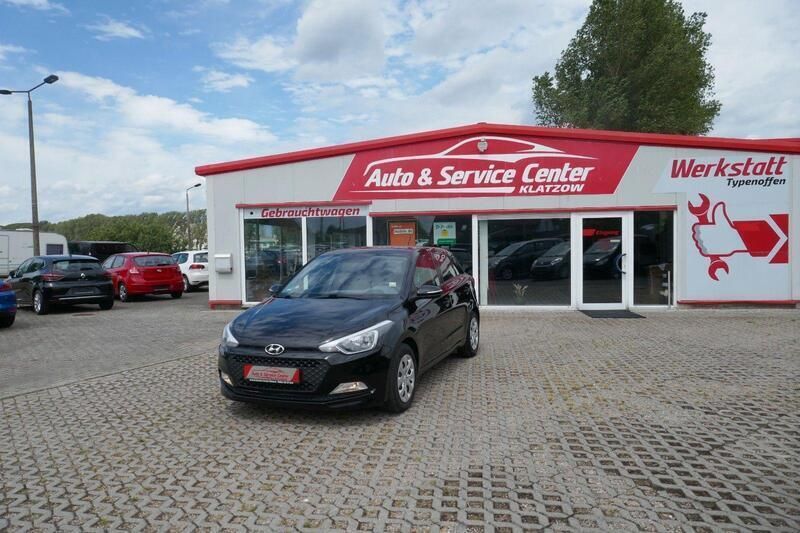 Schwarz Gebraucht 2017 Hyundai i20 Kleinwagen | 7.990 € (Guter Preis) - Bild 1/4