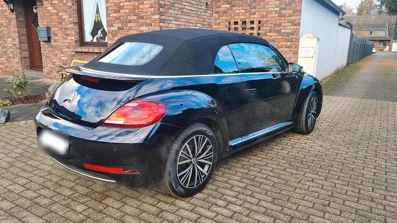 Gebraucht VW Beetle Edition 105 PS (77 kW) 2017 Blau Kleinwagen