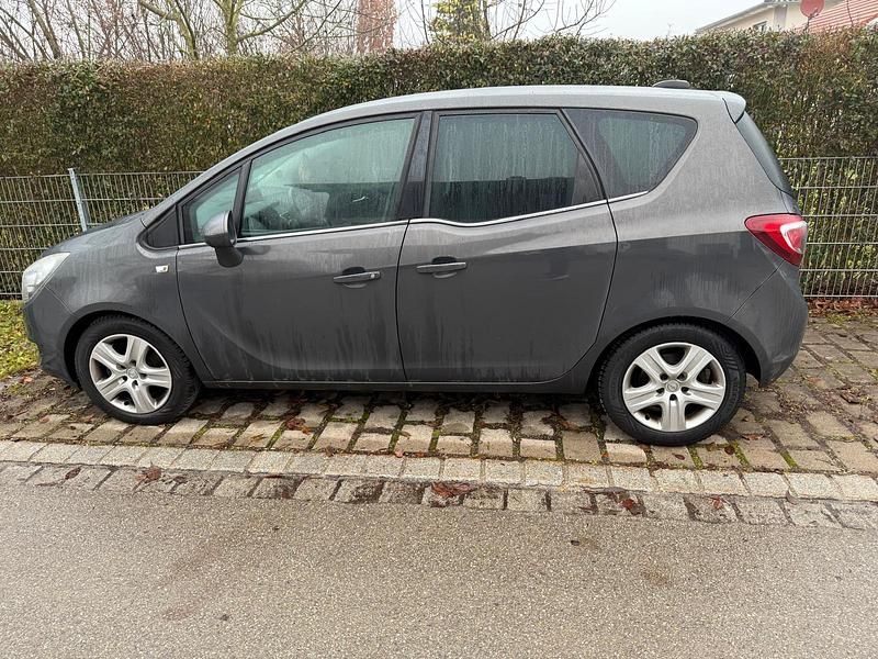 Gebraucht Opel Meriva Eco 110 PS (80 kW) 2016 Grau Van / Kleinbus