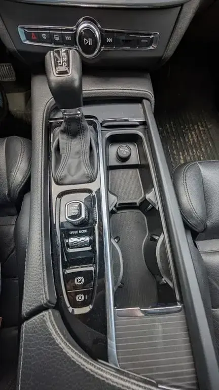 Gebraucht Volvo V90 CC Pro 190 PS (139 kW) 2019 Grau Kombi