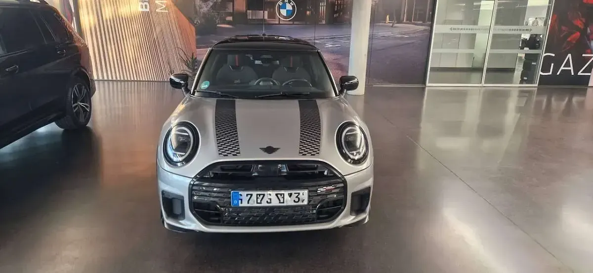 Gebraucht Mini Cooper 156 PS (114 kW) 2024 Schwarz Kleinwagen