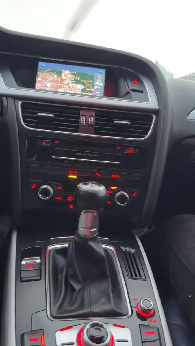 Gebraucht Audi A4 120 PS (88 kW) 2015 Silber Kombi