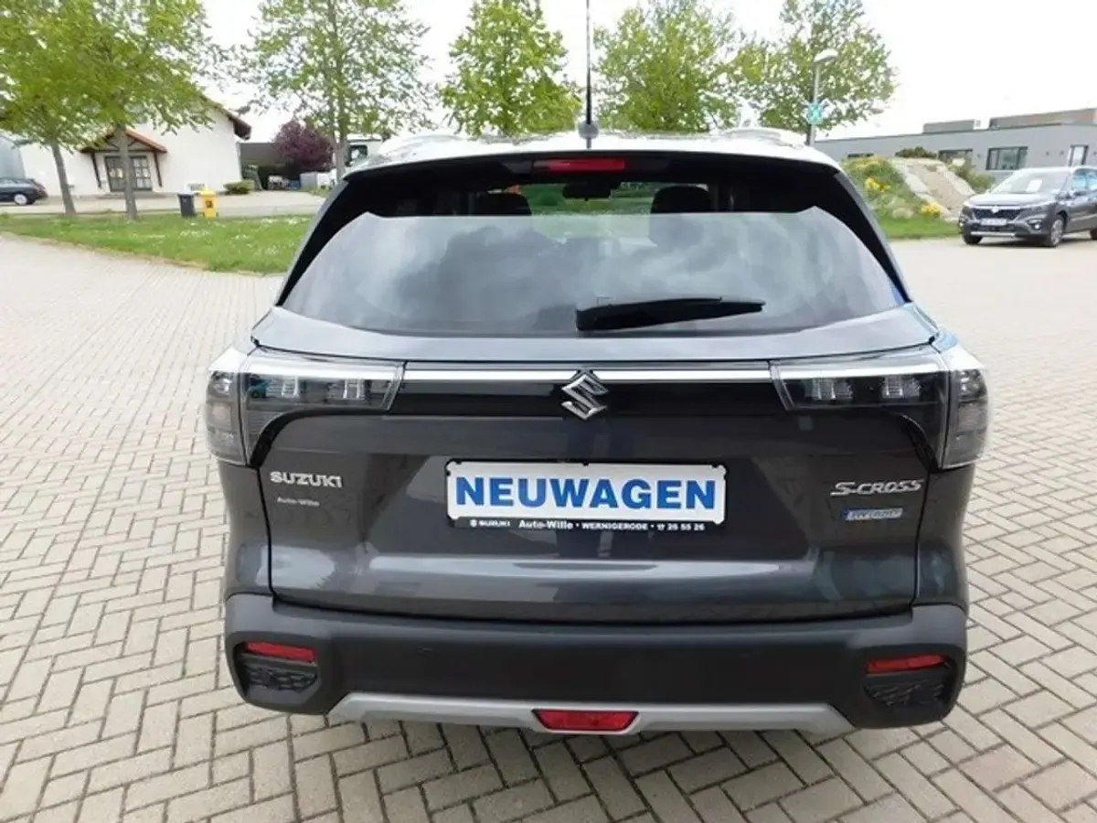 Gebraucht Suzuki SX4 S-Cross Comfort+ 129 PS (94 kW) 2025 Grau SUV