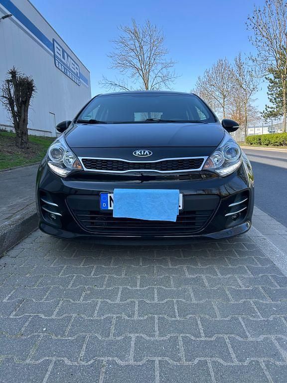 Gebraucht Kia Rio DREAM-TEAM Edition 109 PS (80 kW) 2016 Schwarz Kleinwagen