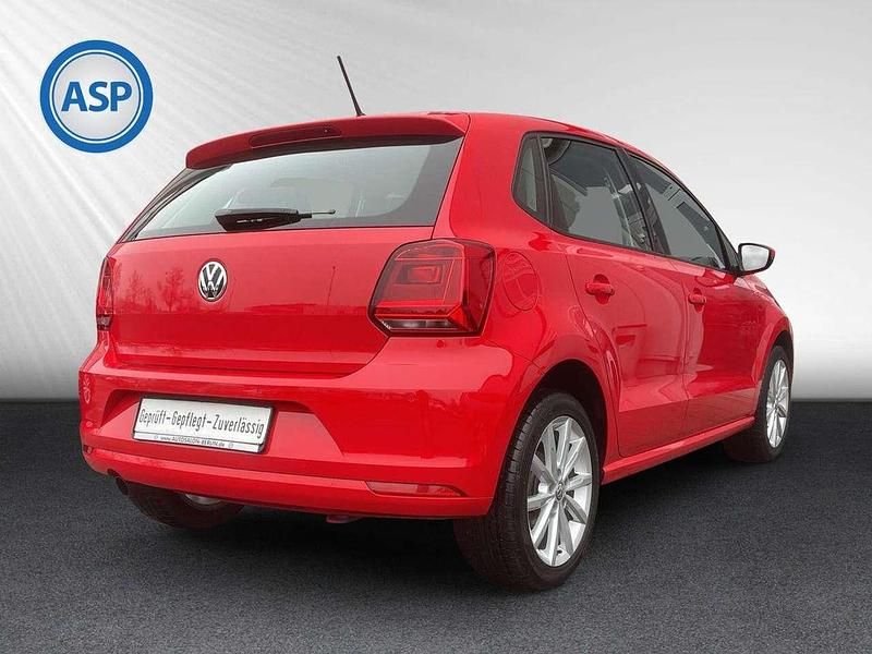 Gebraucht VW Polo Highline 110 PS (80 kW) 2014 Rot (flashrot) Kleinwagen