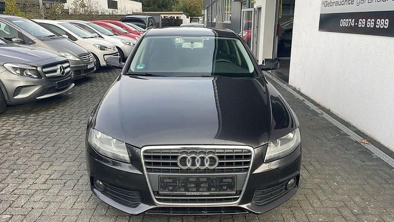 Second-hand Audi A4 Attraction 120 CP (88 kW) 2010 Gri Berlinǎ