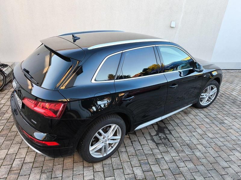 Gebraucht Audi Q5 Ambiente 252 PS (185 kW) 2020 Schwarz SUV