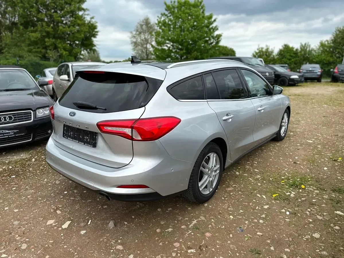 Gebraucht Ford Focus Titanium X 120 PS (88 kW) 2020 Silber Kombi