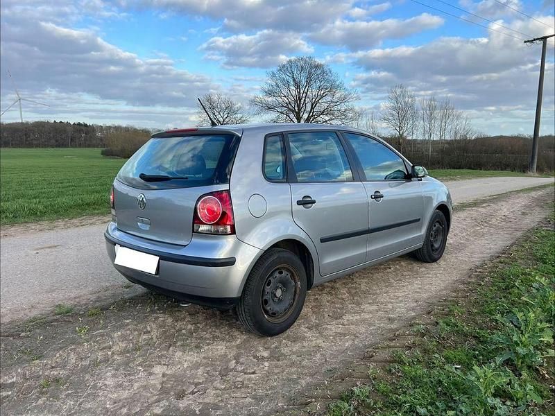 Gebraucht VW Polo 64 PS (47 kW) 2007 Grau Kleinwagen