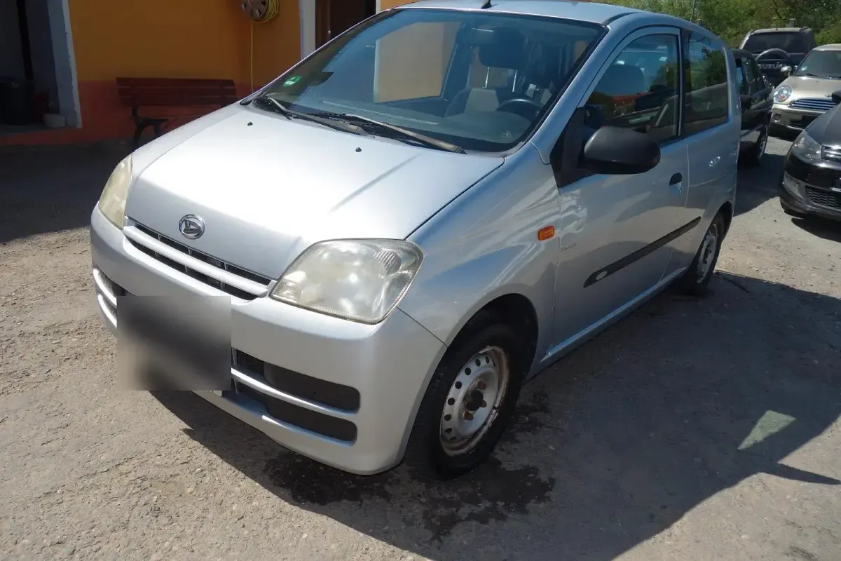 Gebraucht Daihatsu Cuore 58 PS (42 kW) 2006 Silber Kleinwagen