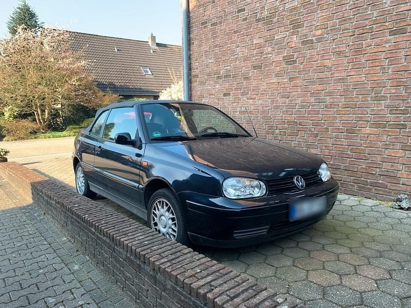 Gebraucht VW Golf Cabriolet 101 PS (74 kW) 2000 Blau Cabrio
