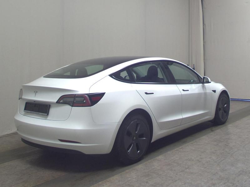 Gebraucht Tesla Model 3 239 kW (325 PS) 2021 Weiss Limousine
