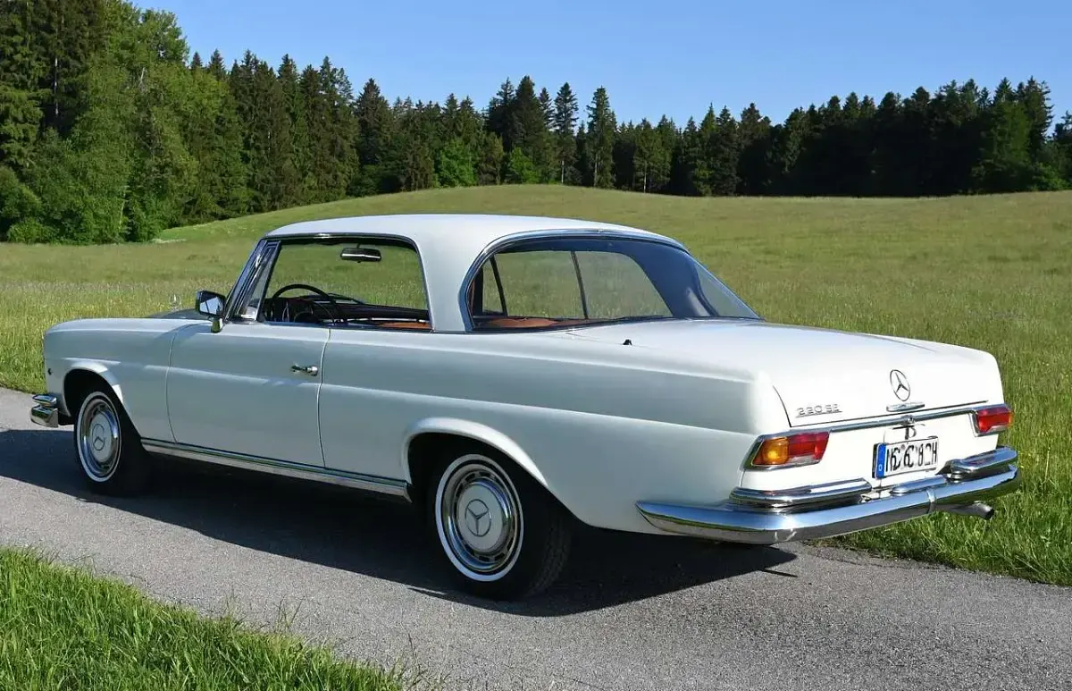 Gebraucht Mercedes W111 120 PS (88 kW) 1962 Weiß Coupé