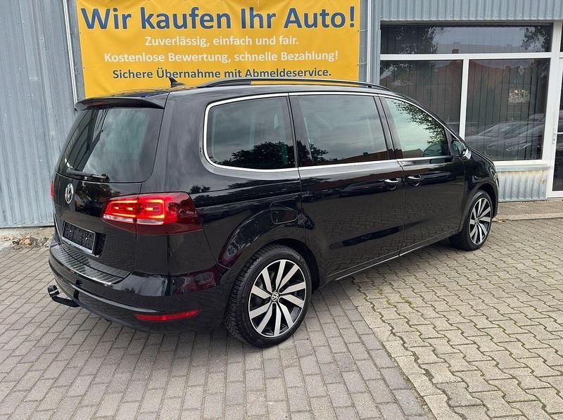 Gebraucht VW Sharan Highline 150 PS (110 kW) 2018 Schwarz Van / Kleinbus
