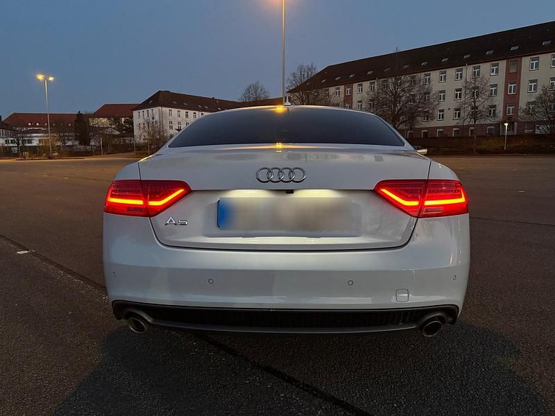 Gebraucht Audi A5 S-Line 245 PS (180 kW) 2014 Weiß Coupé