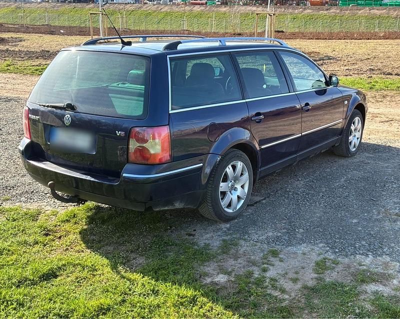 Gebraucht VW Passat Highline 170 PS (125 kW) 2002 Blau Kombi