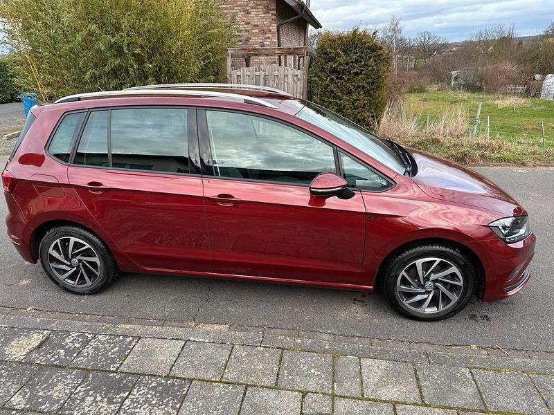 Gebraucht VW Golf VII Join 150 PS (110 kW) 2019 Rot Limousine