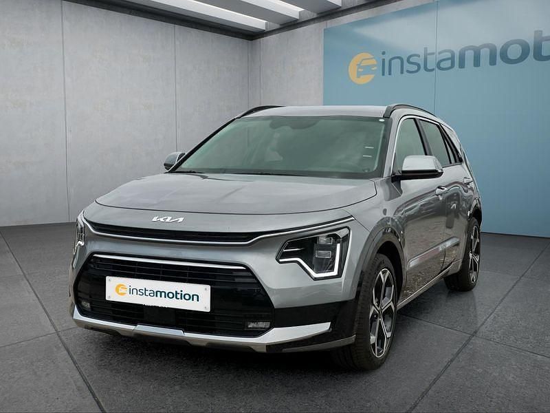 Grau Neu 2025 Kia Niro Spirit SUV | 38.849 € (Fairer Preis) - Bild 1/4