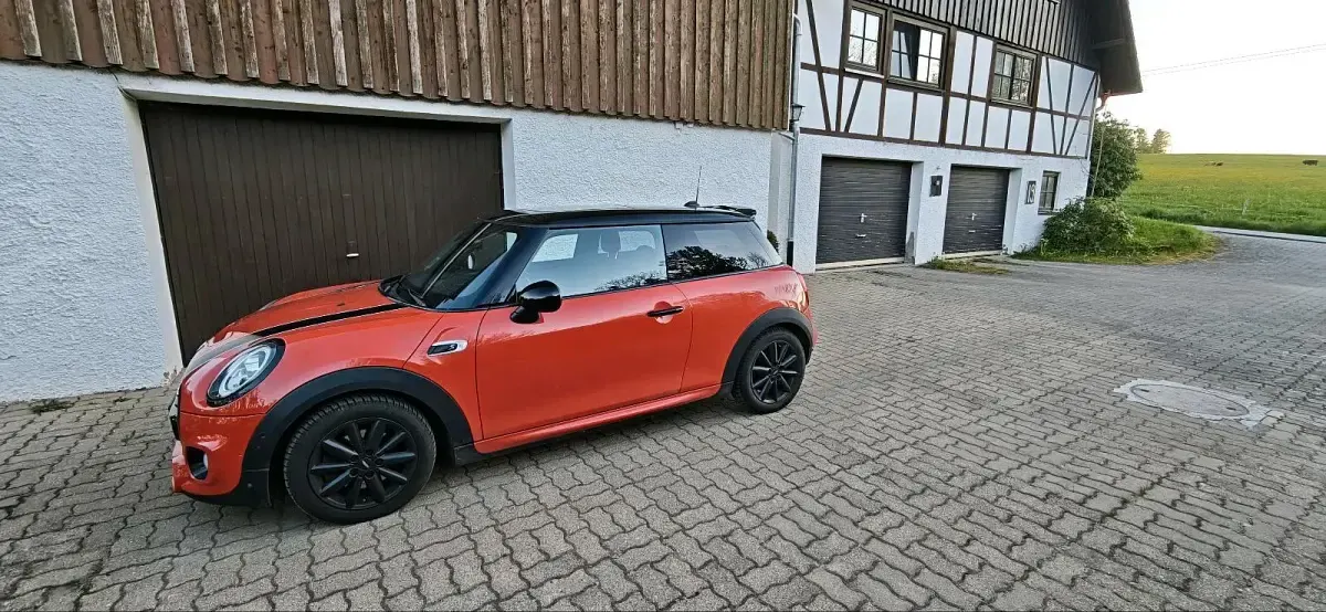 Używany Mini Cooper S 192 KM (141 kW) 2018 Pomarańczowy Hatchback