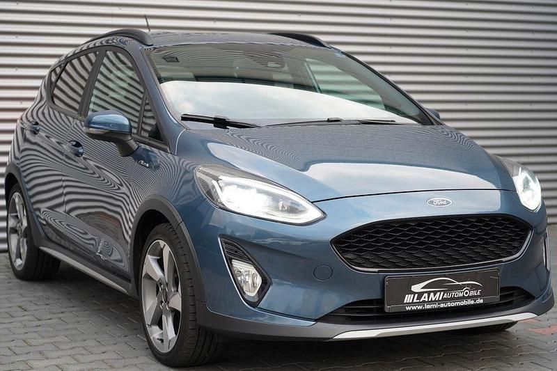 Gebraucht Ford Fiesta Active 125 PS (91 kW) 2018 Blau Kleinwagen