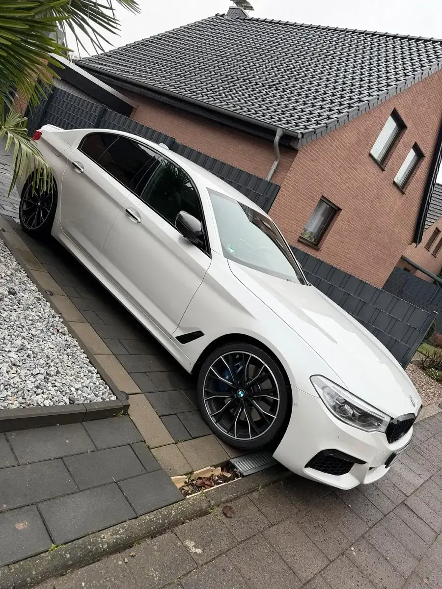 Gebraucht BMW M550 Performance 462 PS (339 kW) 2018 Weiß Limousine