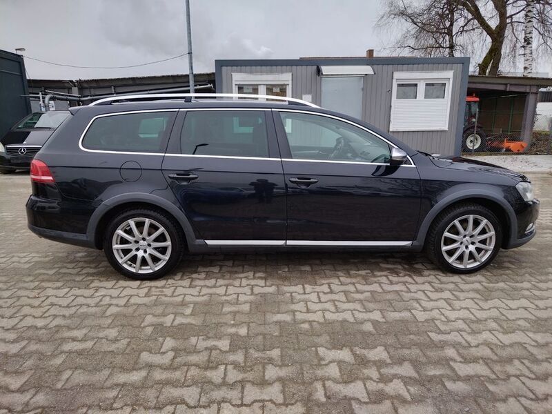Schwarz Gebraucht 2013 VW Passat Alltrack Basis Kombi | 8.850 € (Fairer Preis) - Bild 1/4